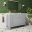Ensemble de meuble-lavabo autoportant 48 po entièrement assemblé en bois massif avec plateau en marbre d'ingénierie entièrement assemblé