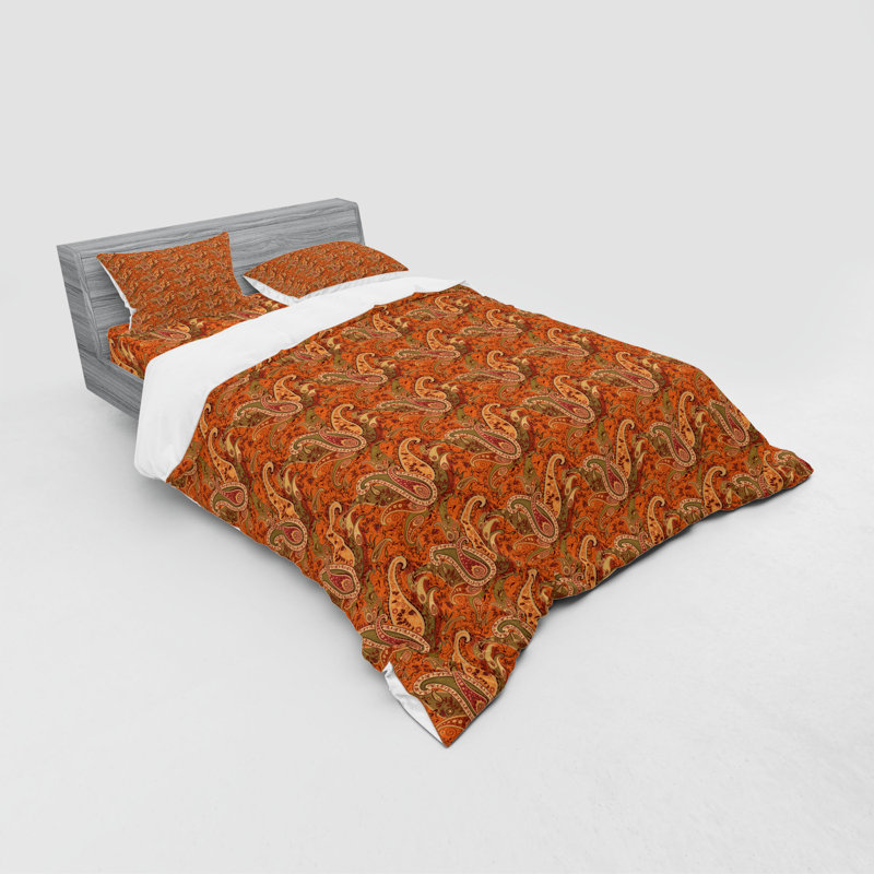 Traditional Polyester Paisley Duvet Cover, Queen Duvet Cover + 3 Additional Pieces