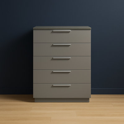 Oniskey 5-Drawer Chest Gray
