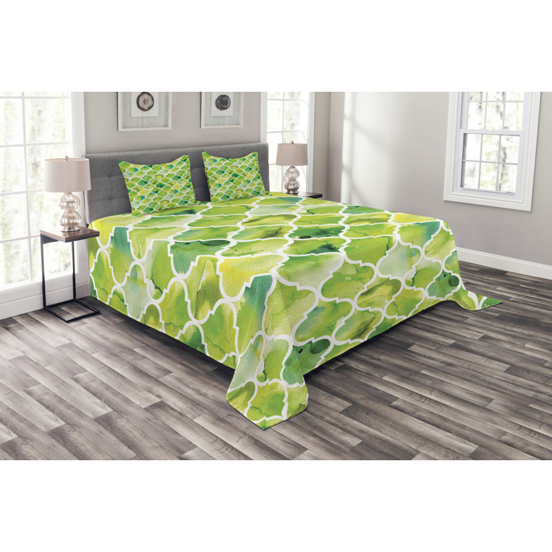 Adie Green/White Microfibre Bedspread Set, 220 x 264 cm