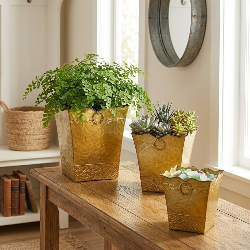 Bauer Metal Pot Planter