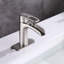 Robinet de salle de bain à un trou-70265595
