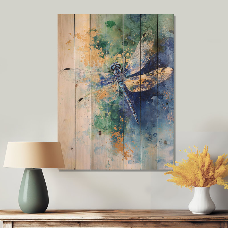 Libellule en vol - impression moderne en bois bleu sur bois de pin naturel, H 44 po x l 34 po