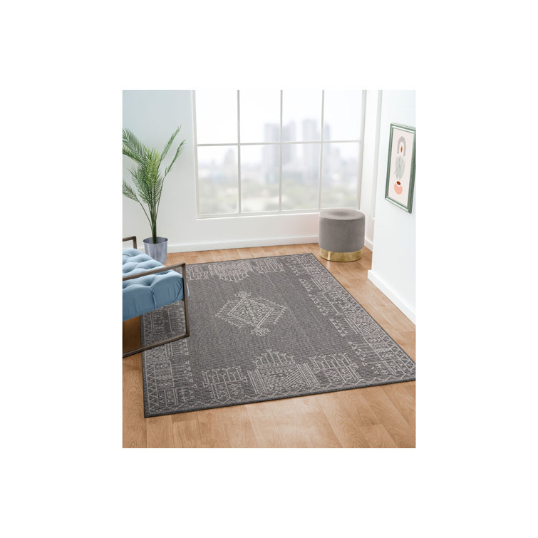 Armiead Polypropylene Gray/White Indoor/Outdoor Rug