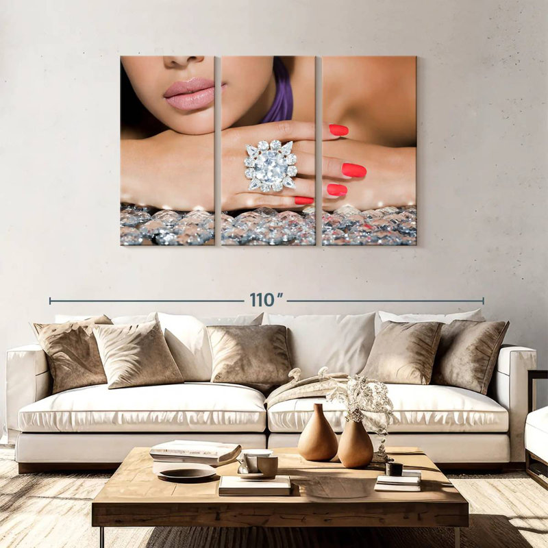Shuttleworth High Fashion Diamond, 48" H x 74" W