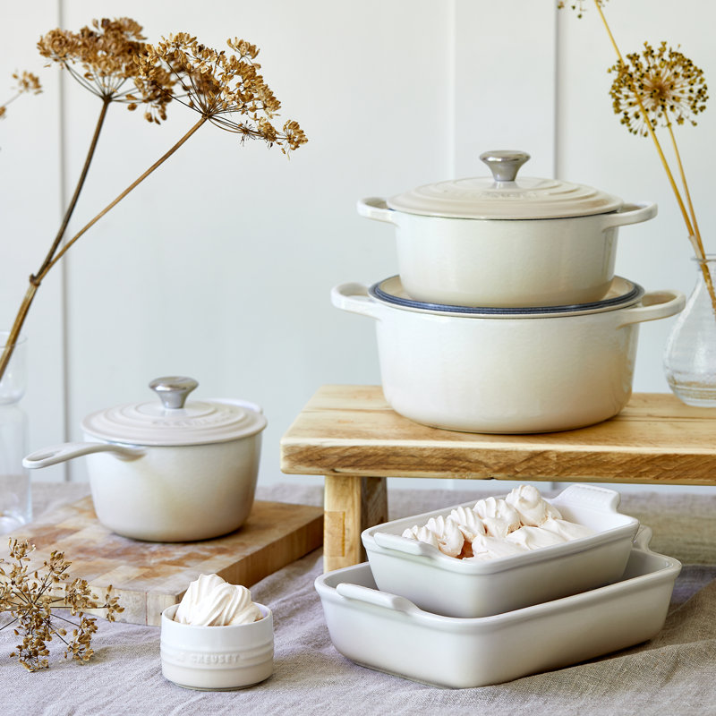 Le Creuset Cast Iron Round Casserole, Meringue, 28cm / 6.7L