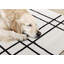 Tapis à carreaux blanc et noir-458323133