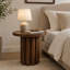 Table d'appoint ronde en noyer avec pied cannelé, table de chevet moderne pour salon, chambre ou salon