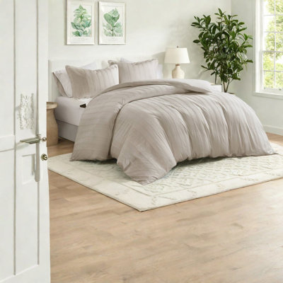Modern 3-piece Bedding Sets, Durable Polyester Fabric With Scandinavian Neutral Design