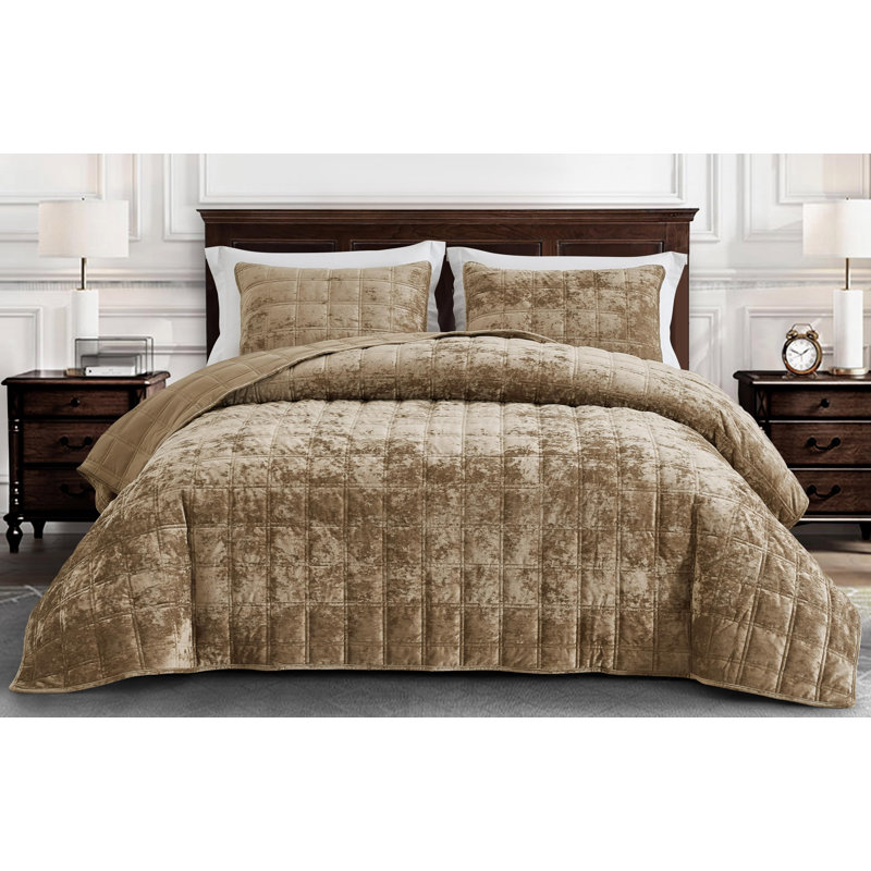 Velvet Quilt, King Quilt + 2 King Shams, Tan