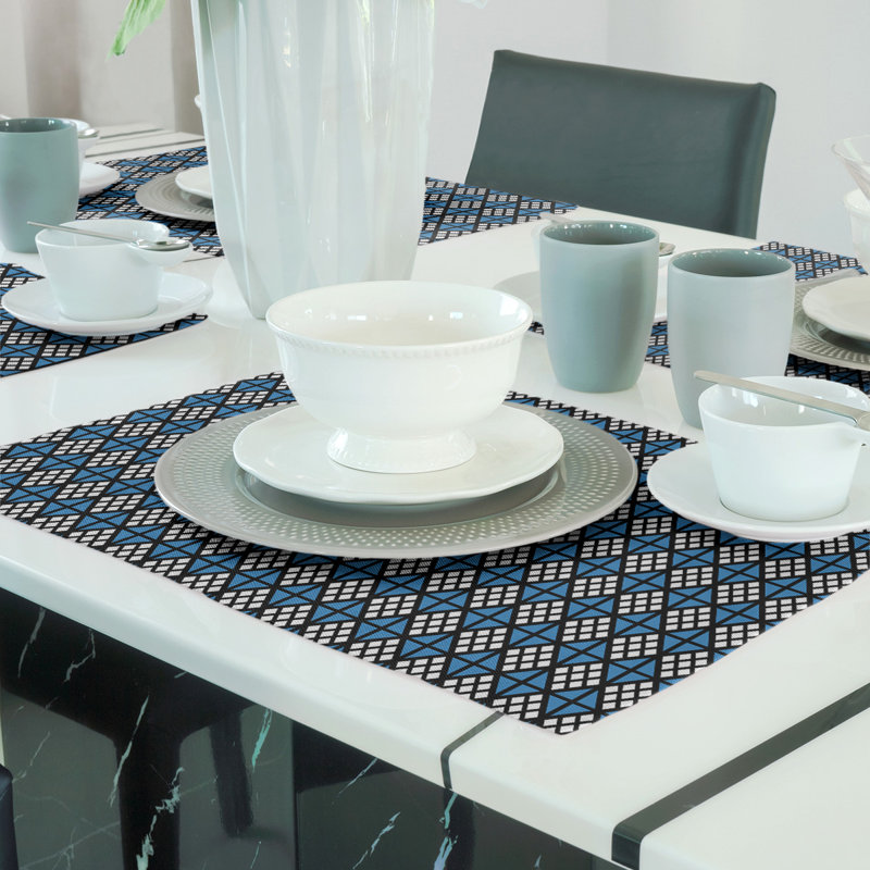 Napperon en coton 18 po Classic Diamonds, Bleu