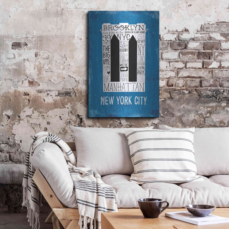 «Iconic NYC V» par Michael Mullan, art mural en métal, H 36 po x l 24 po