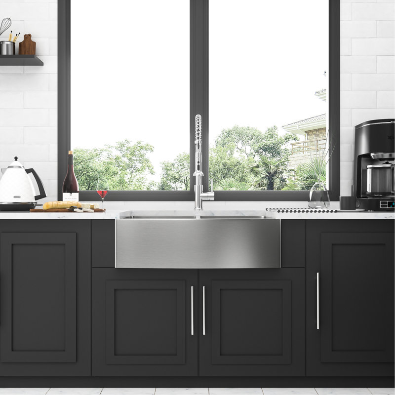 Évier double en acier inoxydable de calibre 16 - 33 po x 21 po x 10 po, améliorant la durabilité de la cuisine, l'efficacité et l'apparence de 33 po x 21 po x 10 po