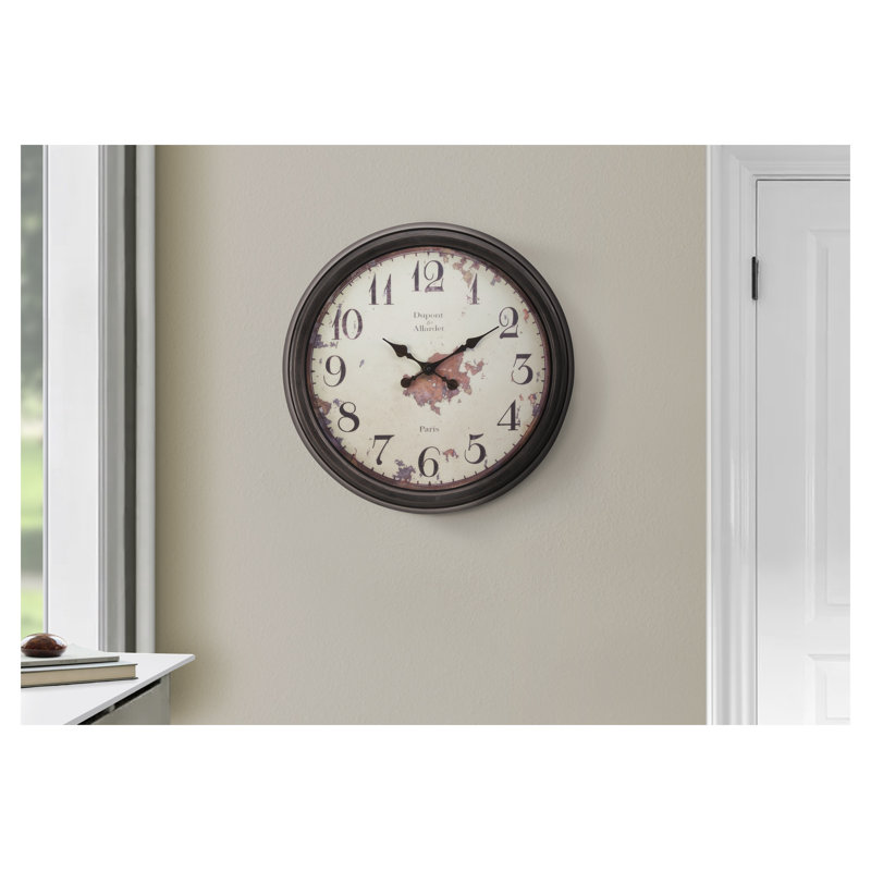 Horloge murale 20 po ronde brun foncé avec aiguilles en métal antique, conception transitionnelle simple