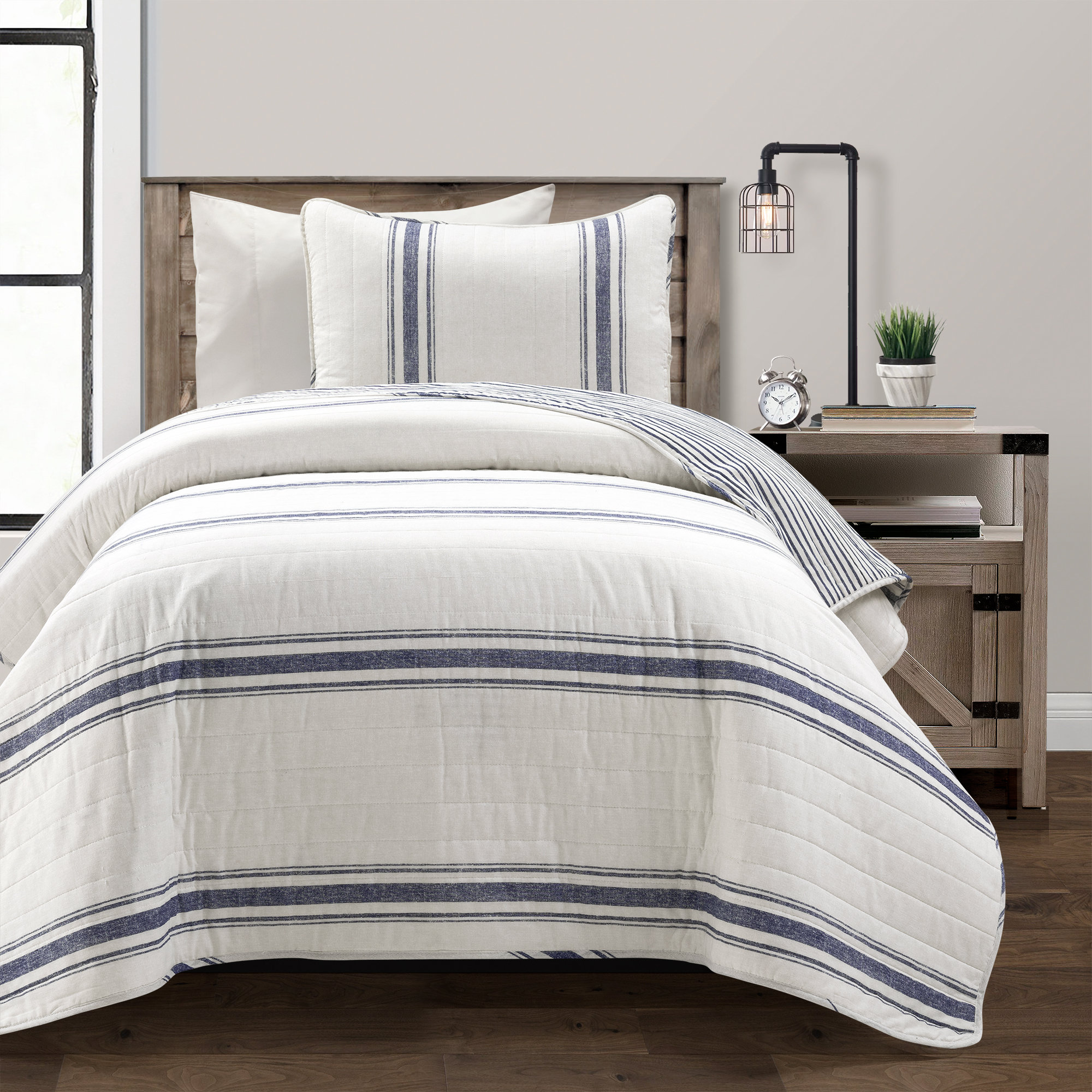 Nautica | Highline Collection | 4pc Comforter Set - 100% Cotton, Reversible  & Medium Weight Bedding for All Seasons, Includes Matching Sham & Bonus