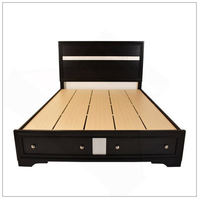 Grand lit de rangement de style traditionnel en bois