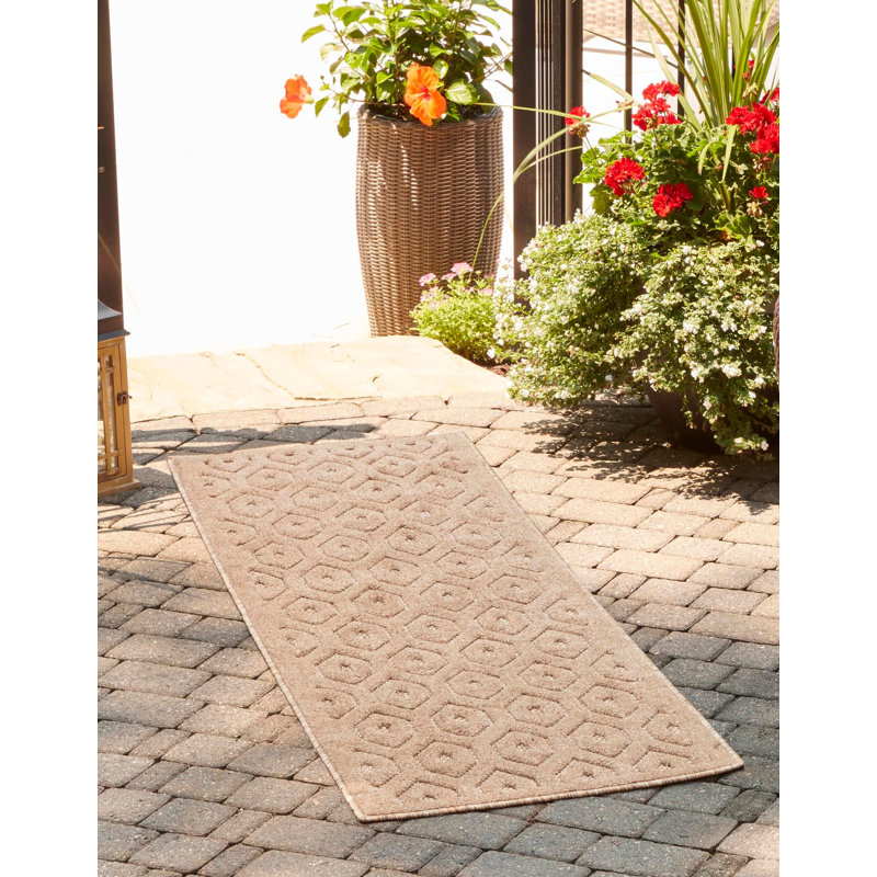 Heberling Geometric Indoor / Outdoor Rug, Runner 2' x 6'