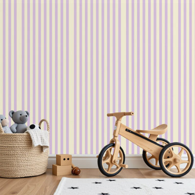 Papier peint adhésif peler et coller en PVC, revêtement mural auto-adhésif amovible avec rayures géométriques transparentes mauve lavande pour les textiles de décoration, imperméable pour la décoration intérieure - rouleau