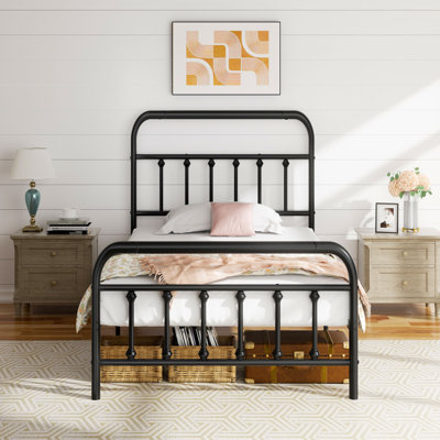 Corbon Metal Platform Bed