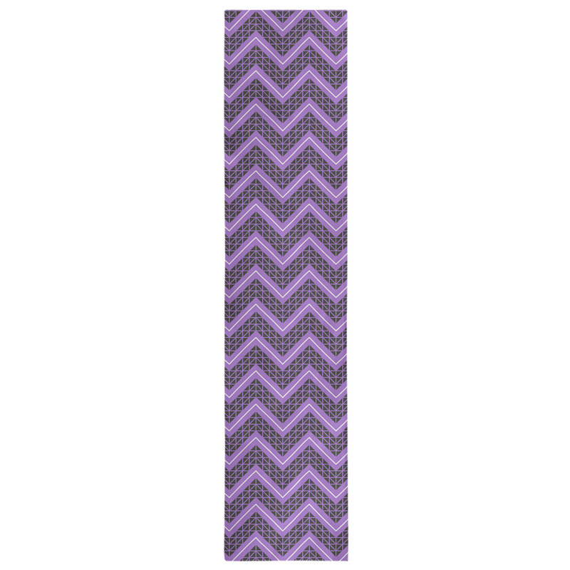 Chemin de table à chevrons à la main classic Stephenie, Mauve Heather / noir, 16 po x 90 po