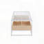 Table basse contemporaine avec plateau en verre trempé et compartiments en bois - métal blanc