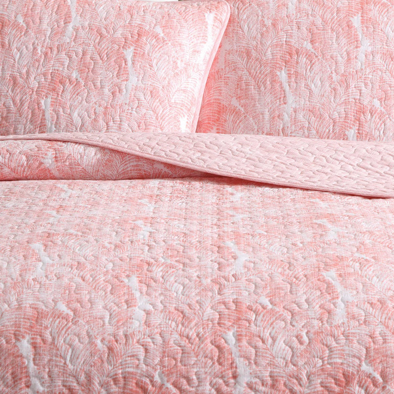 Quilt, Queen Quilt + 2 Standard Shams