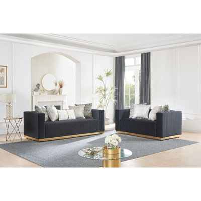 Yussra 2;2 - Piece Velvet Living Room Set