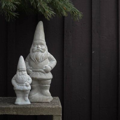 Figurines & Sculptures