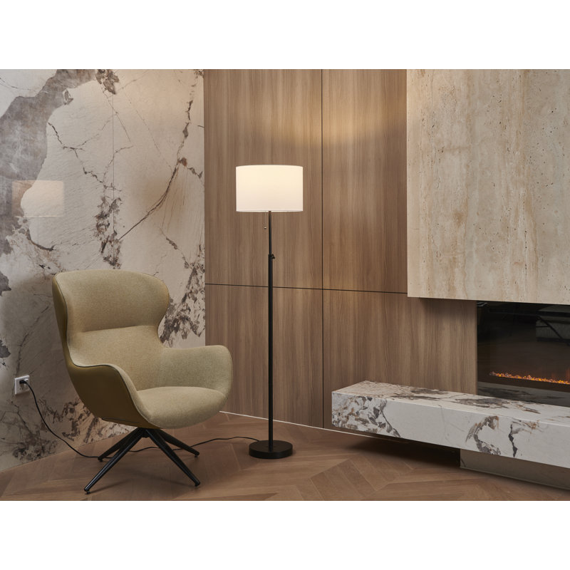 Kelliann 64.5" Traditional Adjustable Floor Lamp, Black