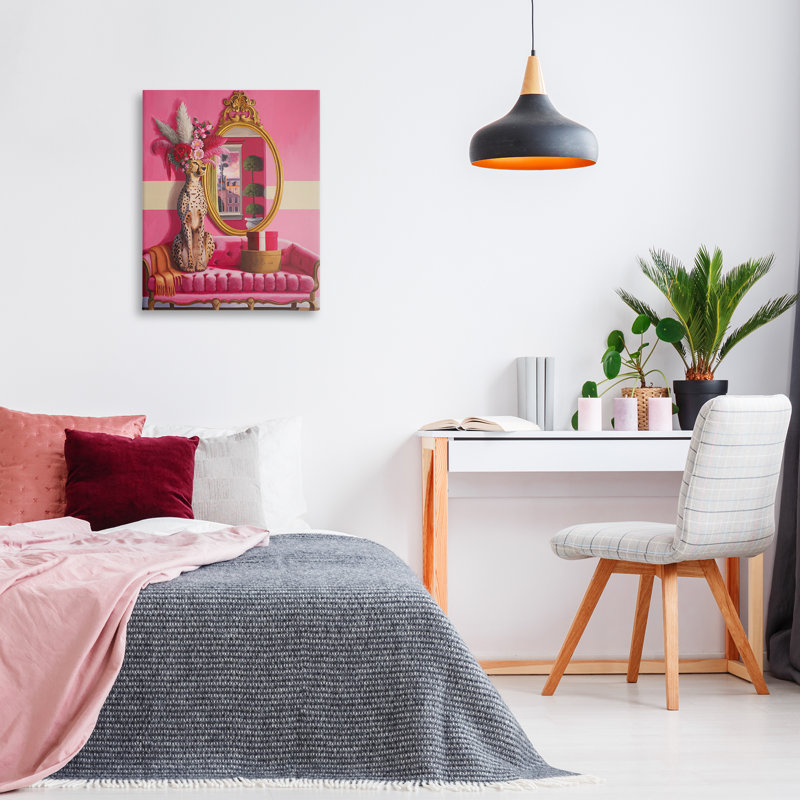Léopard sophistiqué sur toile de canapé, design par Heather Gauthier, H 30 po x l 24 po