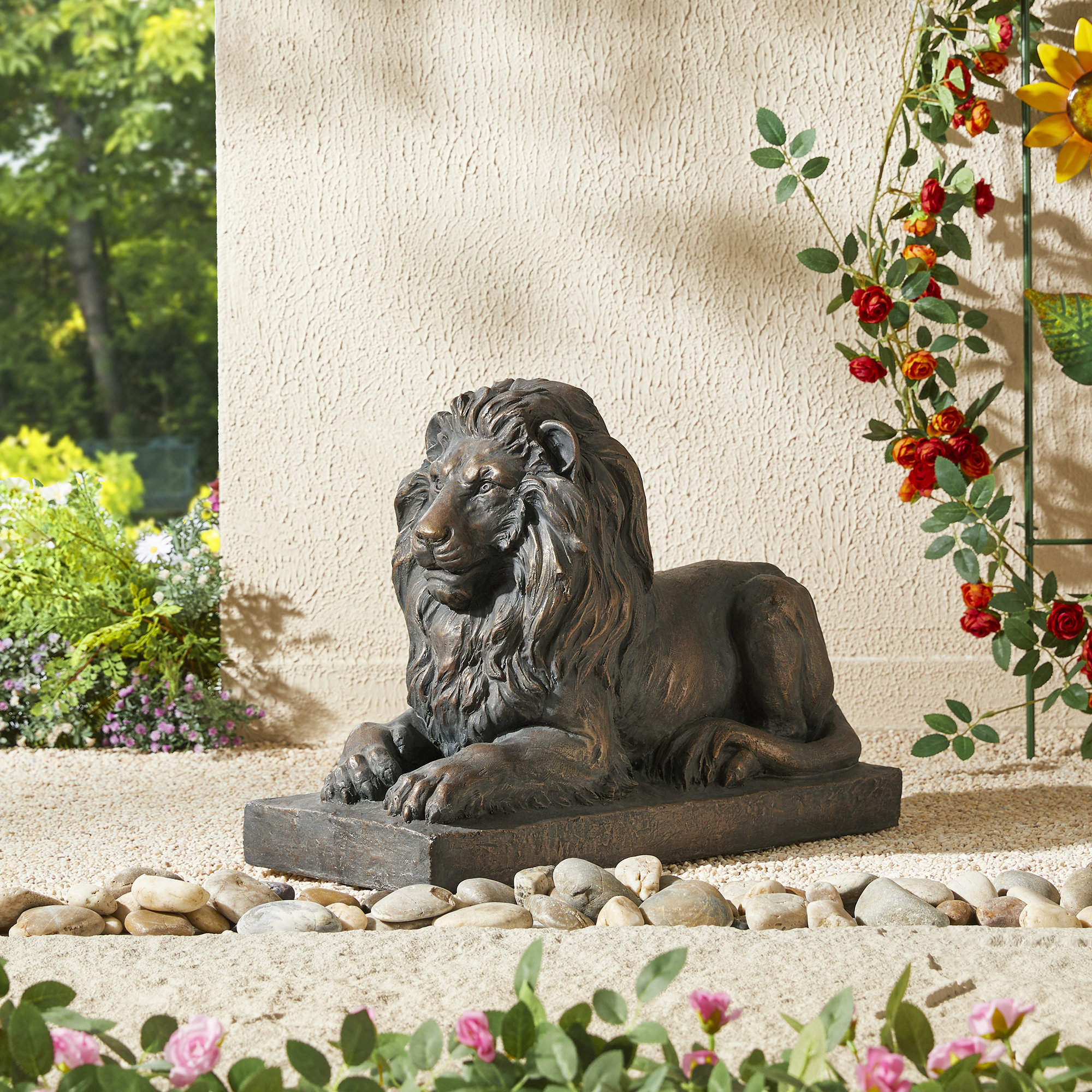 Bungalow Rose Statue de lion gardien MGO couché et Commentaires Wayfair Canada