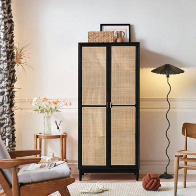 Armoire simple et rétro en bois massif