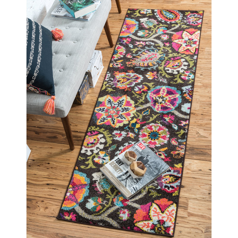 Eddins Washable Paisley Indoor Rug, Runner 2'2" x 6'9"