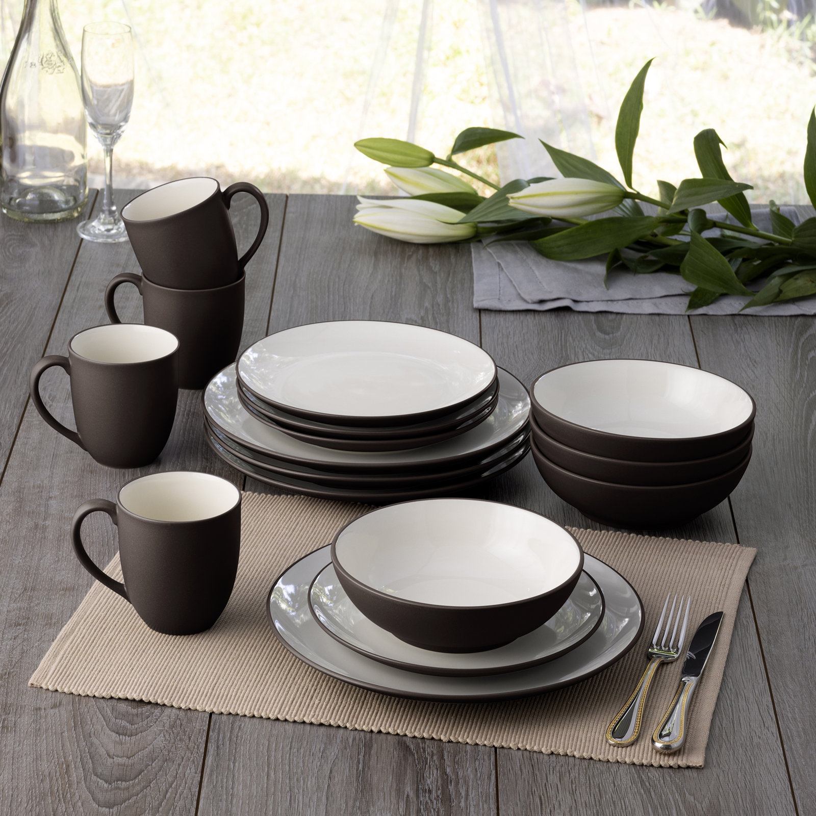 Colorwave Stoneware Dinnerware Set - Service for 4, Chocolate