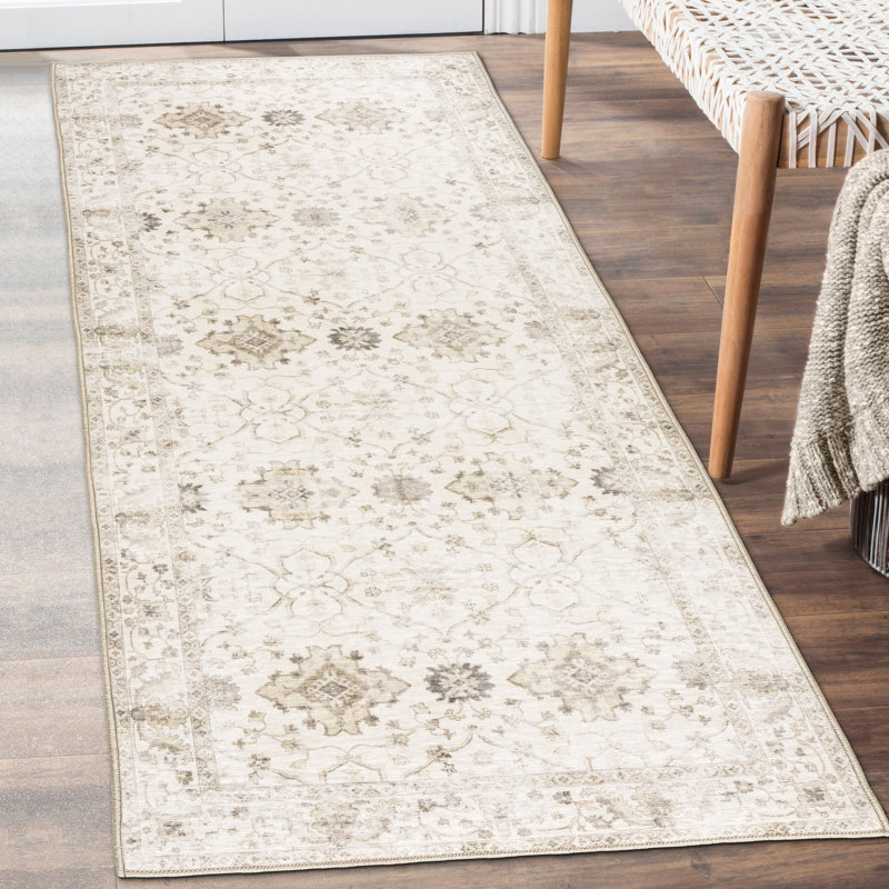Tapis lavable à la machine Nainika Bev, Tapis de couloir 2 pi 6 po x 6 pi, Beige