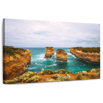 Falaises de Gillard Loch Ard Gorge
