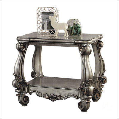 Table de bout en platine antique avec tablette inférieure