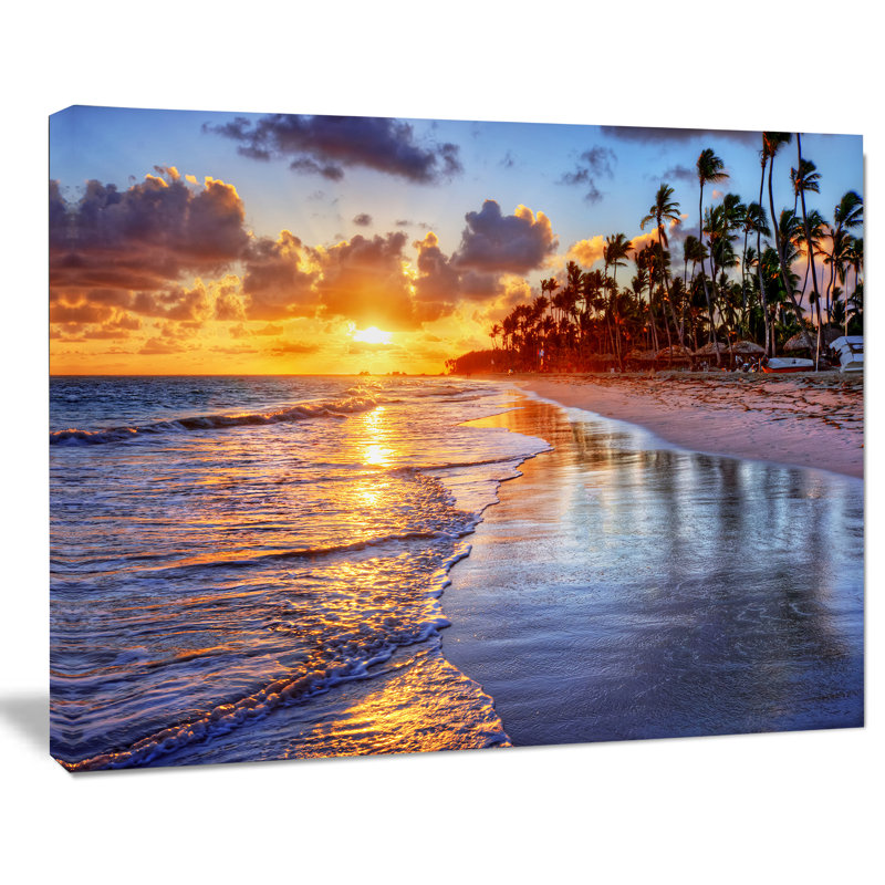 «Beach-Side Resort with Palm Trees», reproduction de photo sur toile tendue, H 12 po x l 20 po