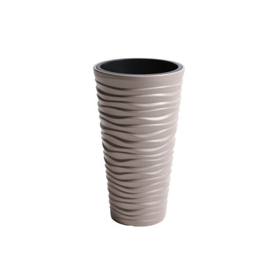Johnsen Pot Planter