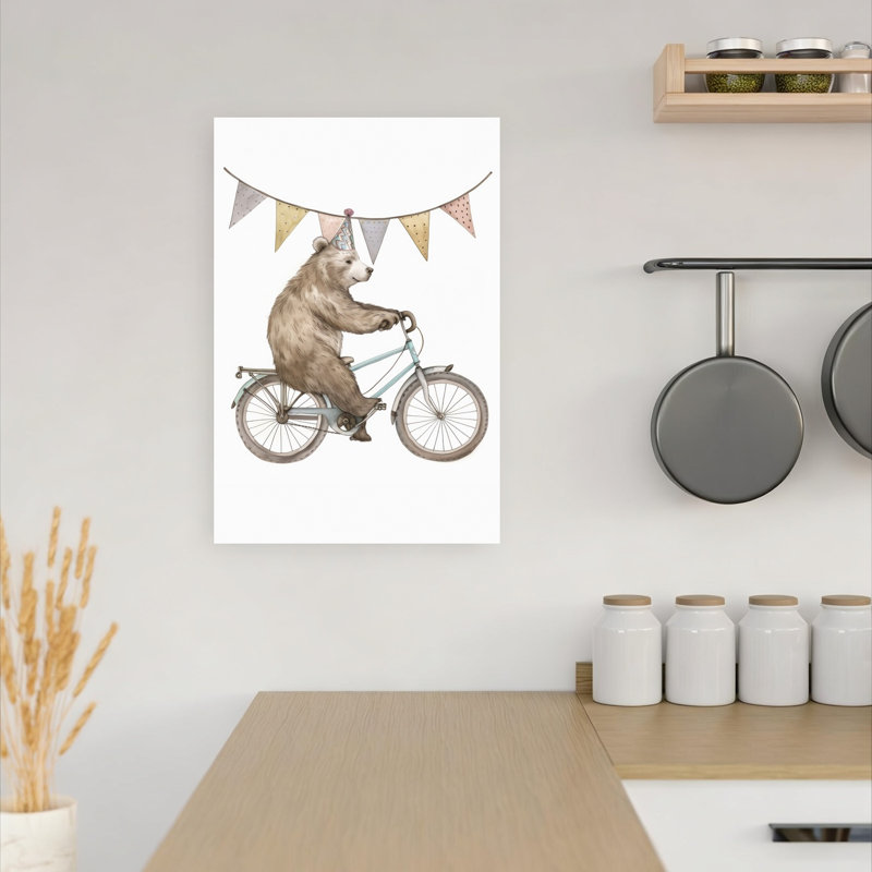 Party Bear On Bike, H 18 po x l 12 po