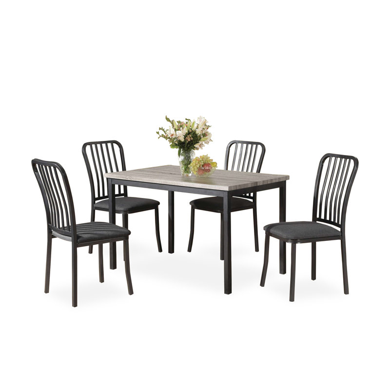 Ensemble repas pour 4 personnes Caorran