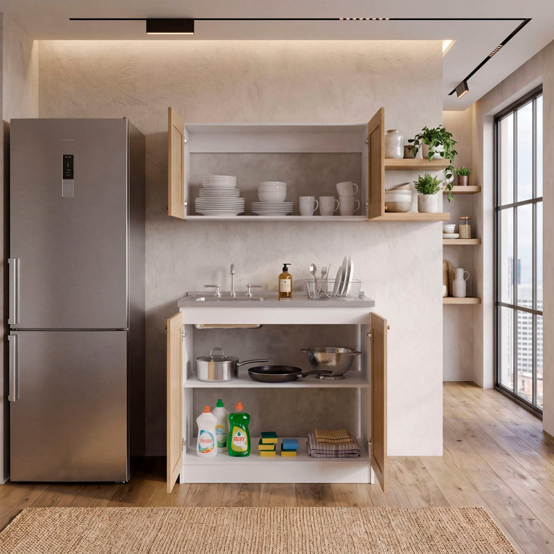 Ensemble d'armoires de cuisine Everett avec armoire murale, tablettes de rangement et garde-manger blanc et chêne naturel