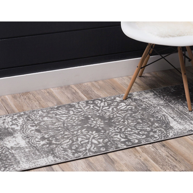 Oneita Floral Indoor Rug, Runner 2' x 9'10"