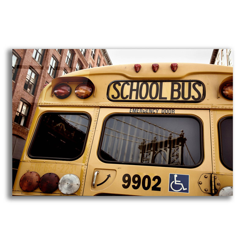«NYC School Bus» par Nina Paponcek, H 16 po x l 24 po x P 0,2 po