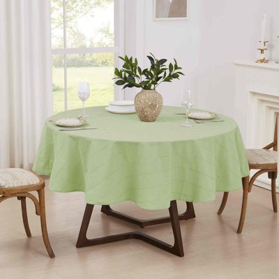 Izod Chadwick Linen 70" Round Tablecloth