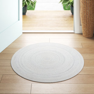 Sand & Stable Chatham Round Braided Design Jute and Polyester Blend Indoor  Area Rug - 4 Foot & Reviews - Wayfair Canada