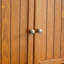 Armoire de rangement de 72,4 po de hauteur en chêne, 8 portes et 4 tablettes. Pour différents espaces. Extérieur lisse, structure de pièces multiples. Finition, fabrication stable