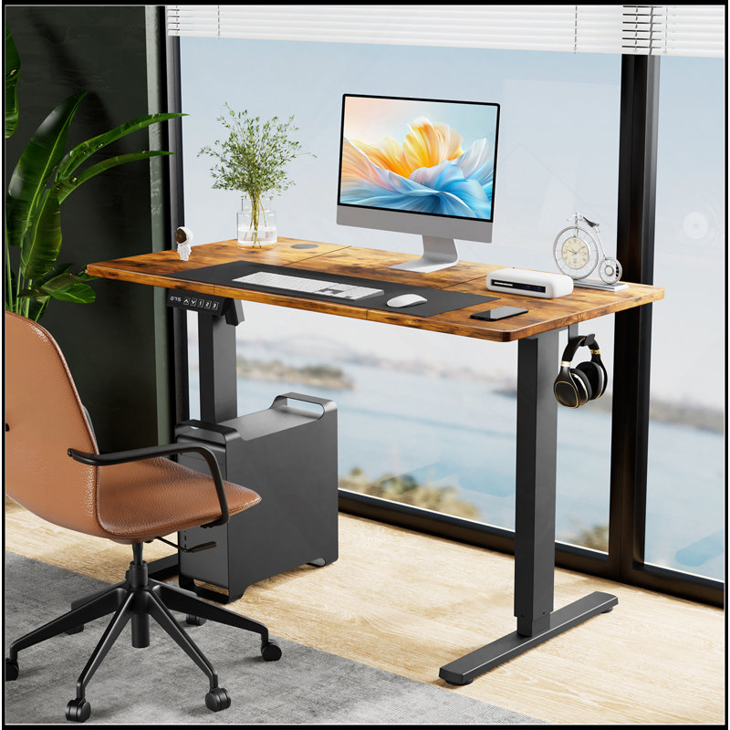 Bureau debout pour ordinateur électrique à hauteur réglable de 63 po x 24 po avec 3 préréglages de mémoire, support en forme de T, bureau de jeu ergonomique pour poste de travail à domicile