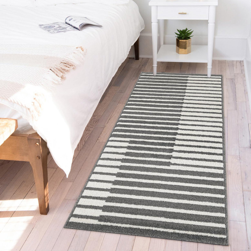 Latitude Run® Namsen Nikolis Rug Gray, Runner 2' x 8'