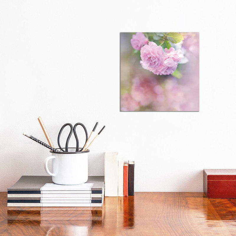 Graceful Floral by Sarah Gardner - Wrapped Canvas Gallery-Wrapped Canvas Giclée, 30.48 cm H x 30.48 cm W
